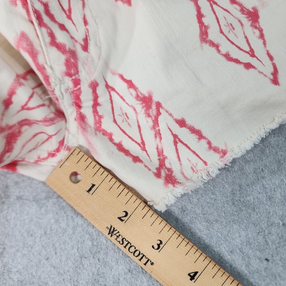 Mudd Diamond AOP Print Shorts Juniors Size 29x2 White/Pink Raw Edge - Picture 9 of 16